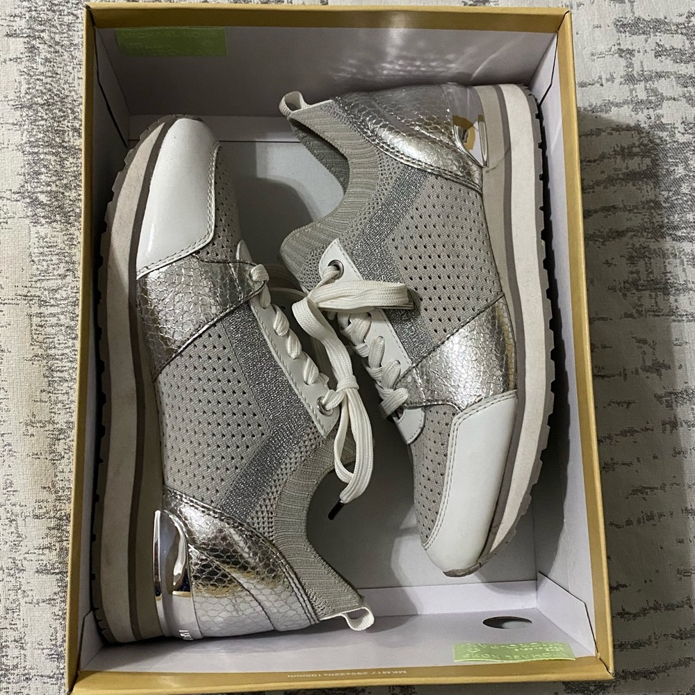 Women’s Michael Kors White/Gray/Silver Billie Knit Trainers